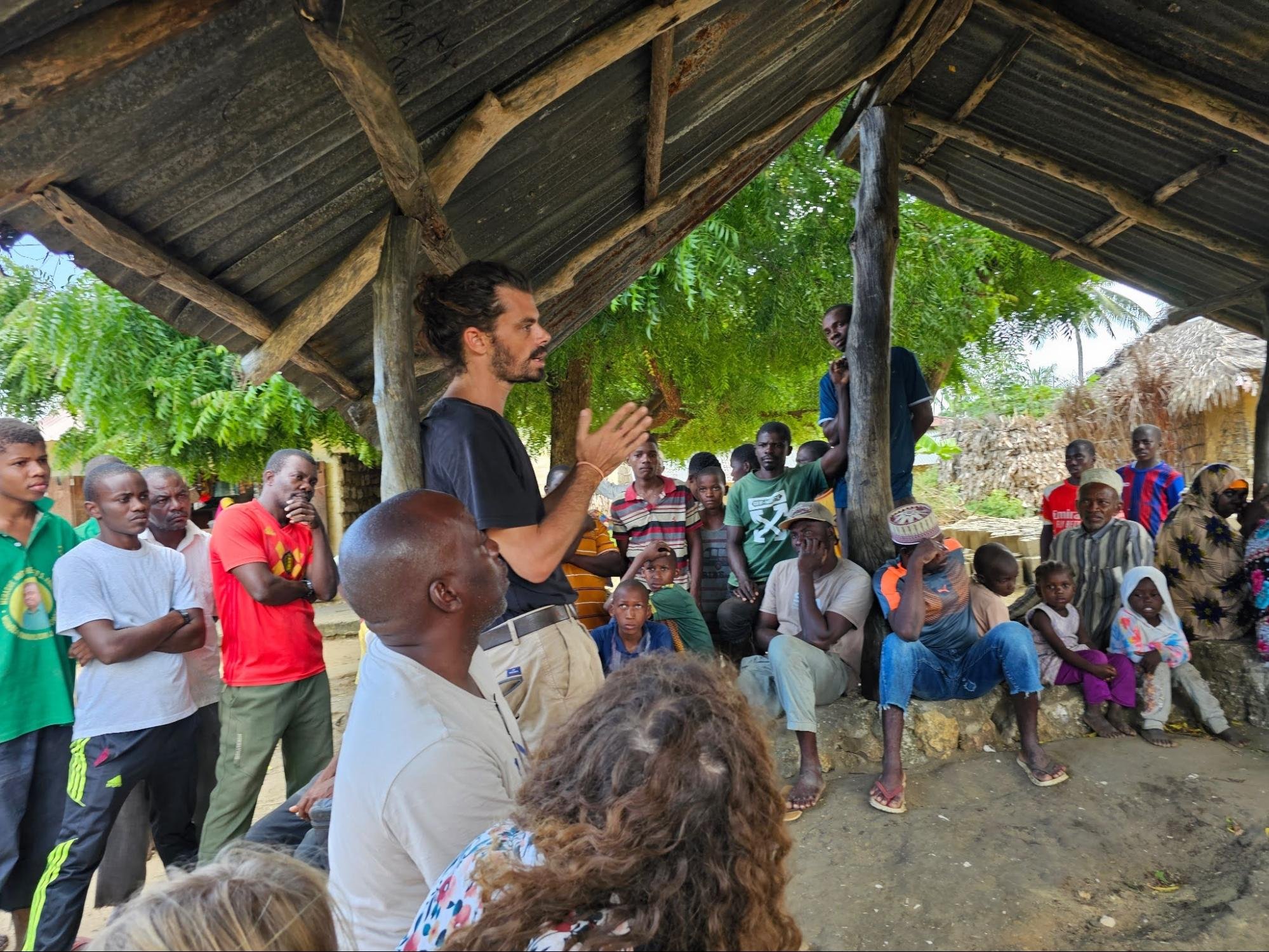 Asili team meeting with Shehia Fishers Committee members